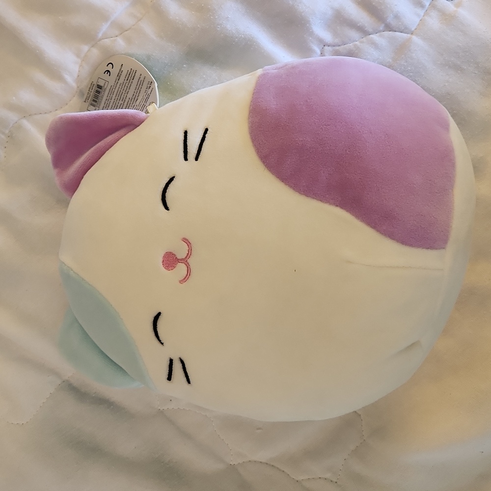 Squishmallow Cora 8 in